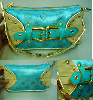 2004-pouch2.jpg